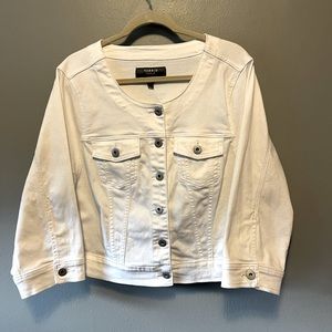 Torrid plus size 3, white Jean jacket. Like new condition, worn once!